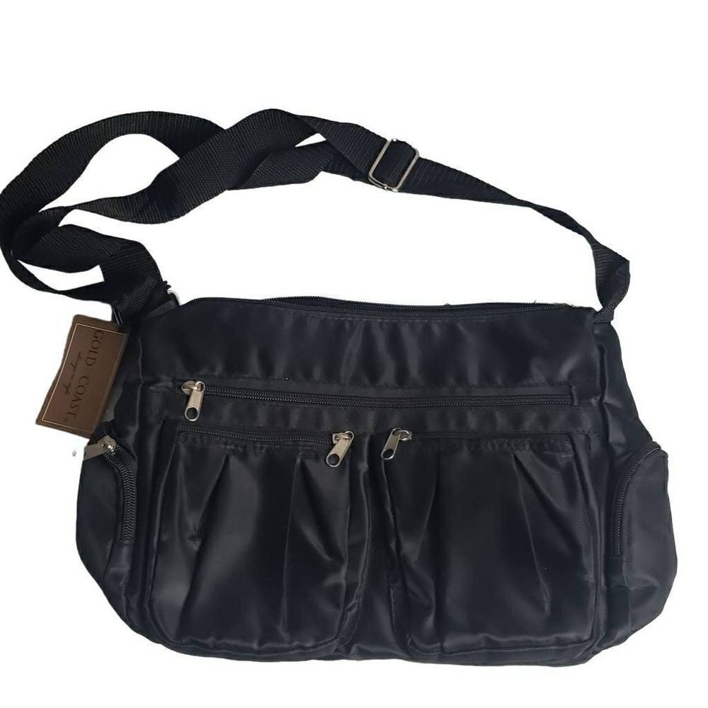 NWT Gold Coast Black Shoulder Bag‎